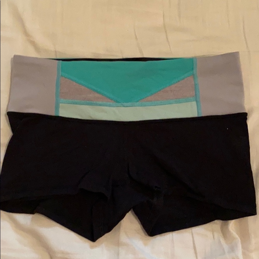 Lululemon boogie short- reversible